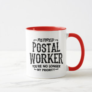 Tasse drôle de facteur à la retraite Retraite Fact