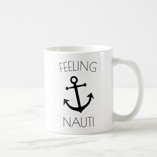 Tasse drôle de Nauti de sentiment (Droite)