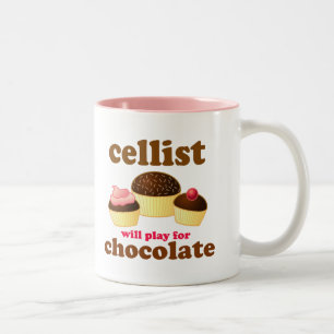 Tasse drôle de violoncelle de chocolat