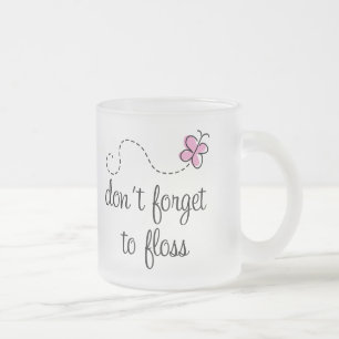 Tasse drôle d'hygiéniste dentaire de soie