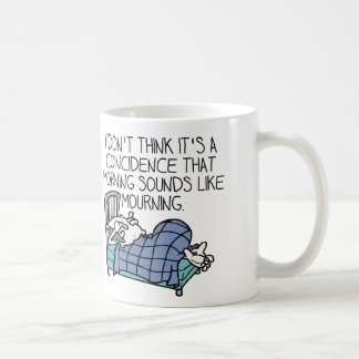 Tasse drôle du matin sonne comme matin