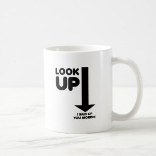 Tasse Drôle Regarde Vers Le Haut