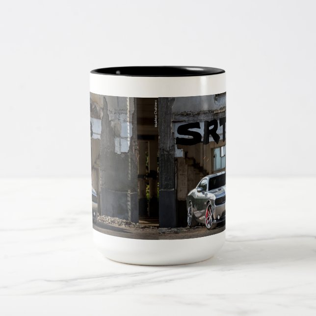 Tasse du challengeur SRT8 de Dodge (Centre)