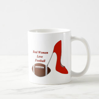 Tasse du football d'amour de vraies femmes