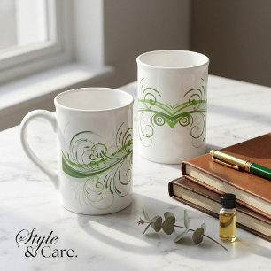 Tasse élégante en porcelaine de bone china avec un