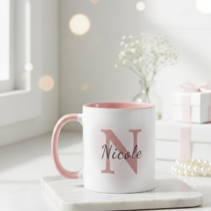 Tasse élégante rose poudrée personnalisée avec nom