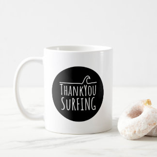 Tasse empilée de vague