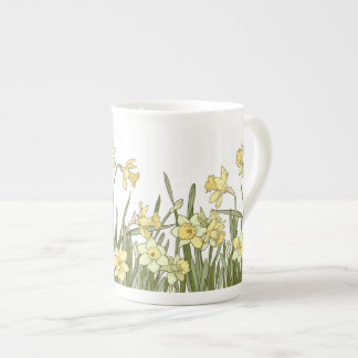 Tasse En Porcelaine Bordure florale des jonquilles jaunes sur