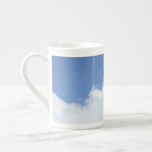 Tasse En Porcelaine Boss Birthday Fluffy Nuages dans le ciel bleu
