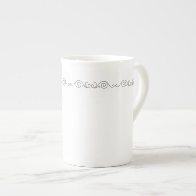 Tasse En Porcelaine Bouge de spécialité Silver Scroll Work (Devant droit)