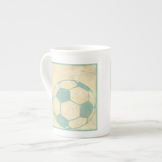 Tasse En Porcelaine Boule de soccer bleu Pastel par Chariklia Zarris (Devant gauche)