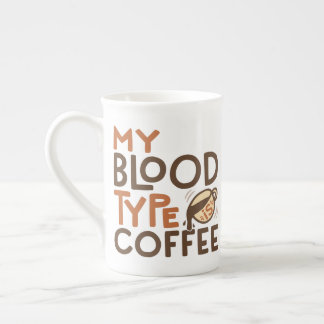 Tasse En Porcelaine Cadeau de type graphique de sang de café pour amat