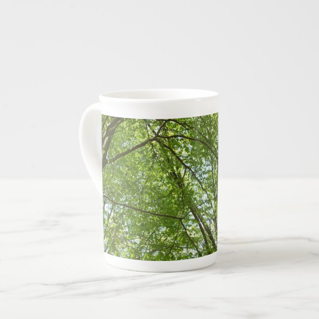 Tasse En Porcelaine Canopée du printemps Feuille Green Nature Scene (Devant gauche)
