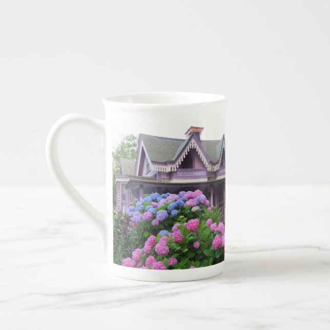 Tasse En Porcelaine Chalet victorien pourpre - Vignoble de Martha (Gauche)