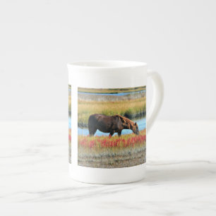 Tasse En Porcelaine Cheval Brun Pâturant au Bord de l'Eau Art sur Porc