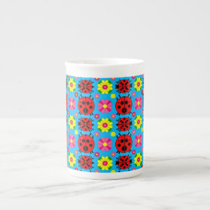 Tasse En Porcelaine Coccinelles et fleurs colorées