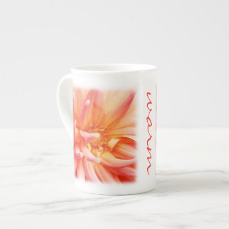 Tasse En Porcelaine Dahlia colorée à la pêche