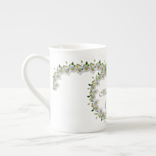 Tasse En Porcelaine Elégante Roses Blanches Verdure Mère de la Mariée (Gauche)