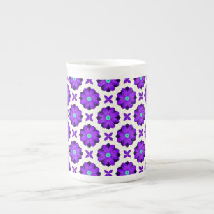 Tasse En Porcelaine Fleurs violettes et motifs de feuilles vibrants