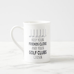 Tasse En Porcelaine Gardez Vos Amis Près Et Vos Clubs De Golf Plus Prè