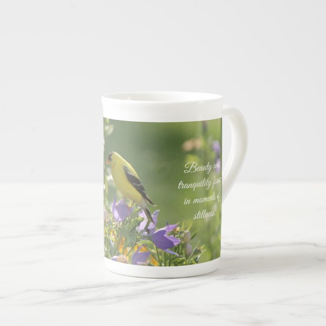 Tasse En Porcelaine Goldfinch sur Harebell Flower (Devant droit)