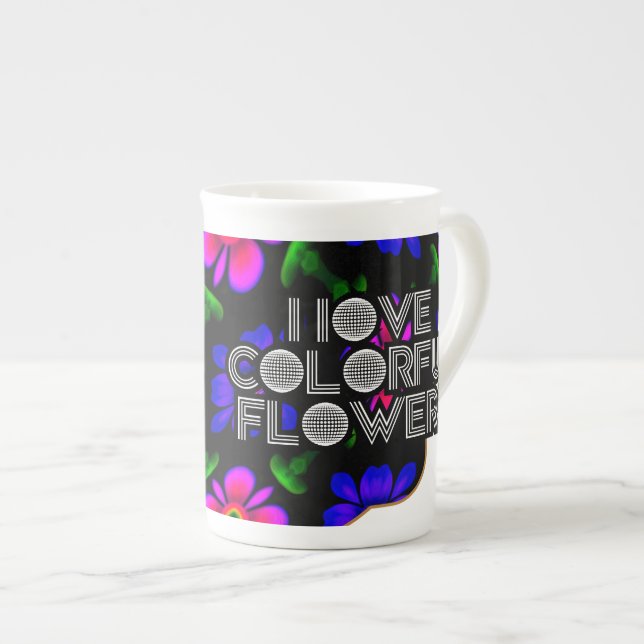 Tasse En Porcelaine Joli Motif de fleurs roses (Devant droit)