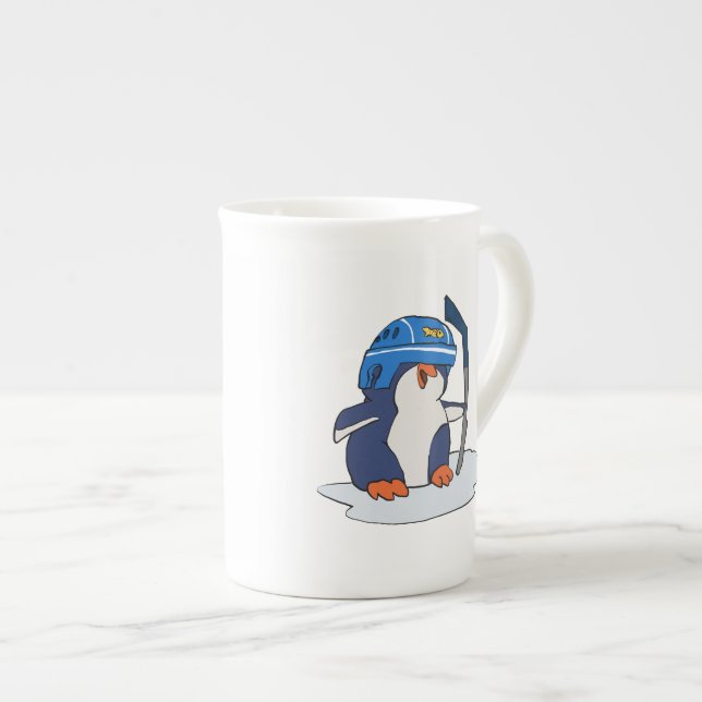 Tasse En Porcelaine Joueur de hockey sur pingouin| choisir la couleur  (Devant droit)