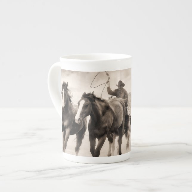 Tasse En Porcelaine La Chase I (Devant gauche)