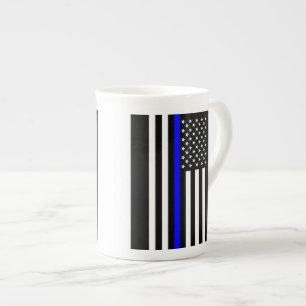 Tasse En Porcelaine Le drapeau américain à la ligne bleue mince symbol