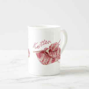 Tasse En Porcelaine Le rose et le blanc de "tricoteuse" tricotent à l