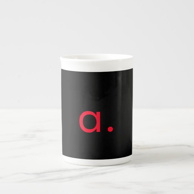 TASSE EN PORCELAINE LETTRE INITIALE NOIRE ROUGE LETTRE NOIRE PLACE (Devant)
