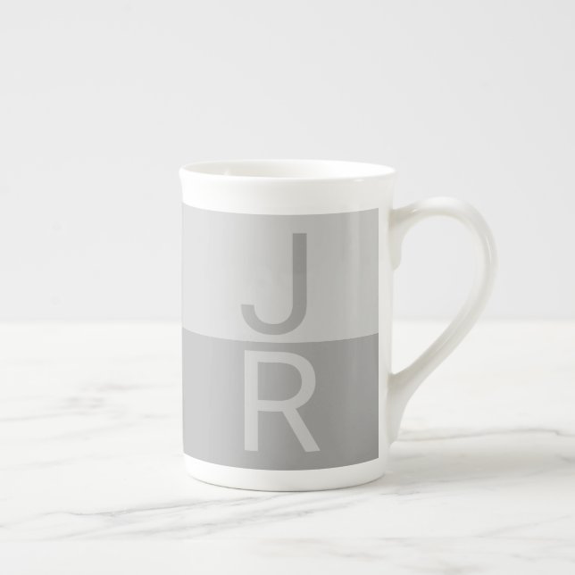 Tasse En Porcelaine Lumineuses Gris & Gris Initiales Modernes Monogram (Droite)