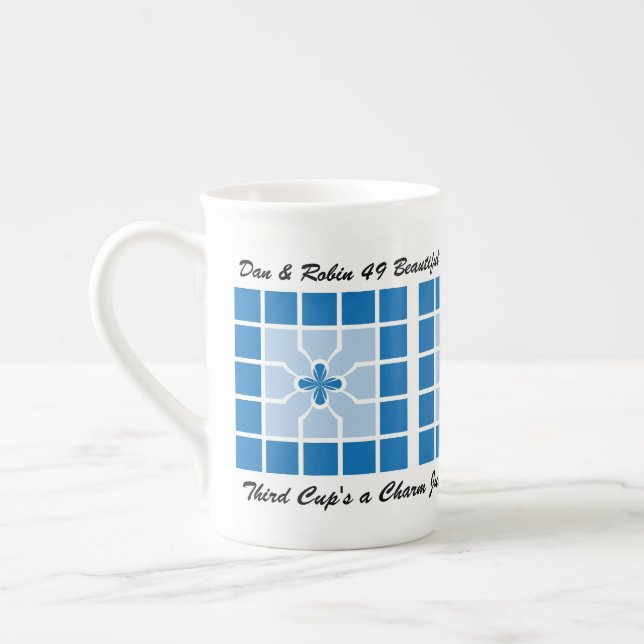 Tasse En Porcelaine Mariage Anniversaire Bleu Géométrique Avec Nom Bon (Gauche)