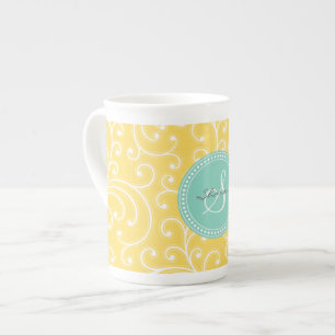 Tasse En Porcelaine Monogramme floral jaune girly élégant de motif