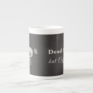Tasse En Porcelaine Mort à l'Intérieur Mais Caféiné – Coussin d'Hallow