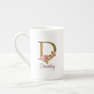 Tasse En Porcelaine Nom personnalisé Blush Roses Lettre D en feuille d