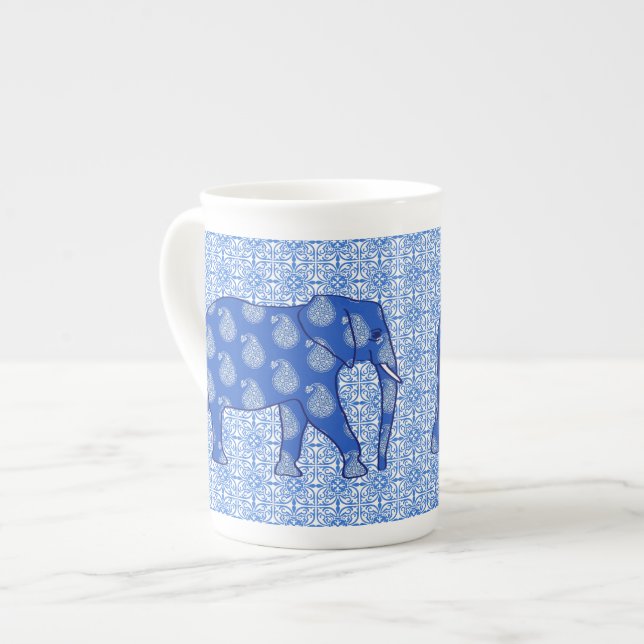 Tasse En Porcelaine Paisley éléphant - bleu cobalt et blanc (Devant gauche)