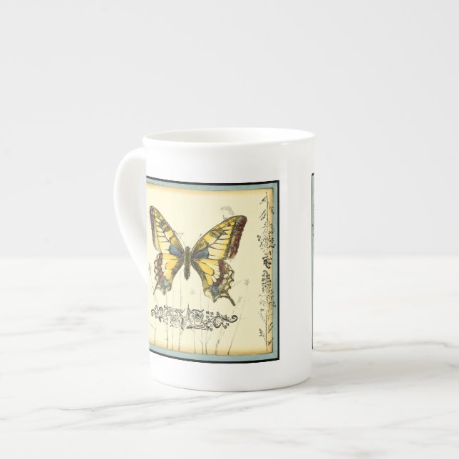 Tasse En Porcelaine Papillon décoratif avec Fleur sauvage (Devant gauche)