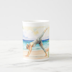 Tasse En Porcelaine Position de yoga au bord de la plage