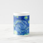 Tasse En Porcelaine soirée starry de vincent van gogh<br><div class="desc">Le célèbre tableau de Van Gogh,  "La Nuit étoilée". Peint pendant son séjour à l'asile de Saint Rémy dans les années 1880,  van Gogh dépeignait les collines ondulantes et les cyprès qu'il voyait depuis sa fenêtre.  Numériquement amélioré par PixDezines.Copyright © 2008-2016 PixDezines.com™ et PixDezines™ sur zazzle.com. Tous droits réservés.</div>