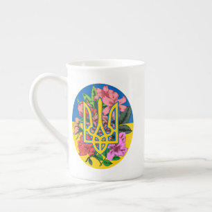 Tasse En Porcelaine Trident ukrainien et drapeau de l'Ukraine avec des