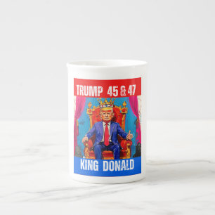 TASSE EN PORCELAINE TRUMP 45 & 47 - KING DONALD