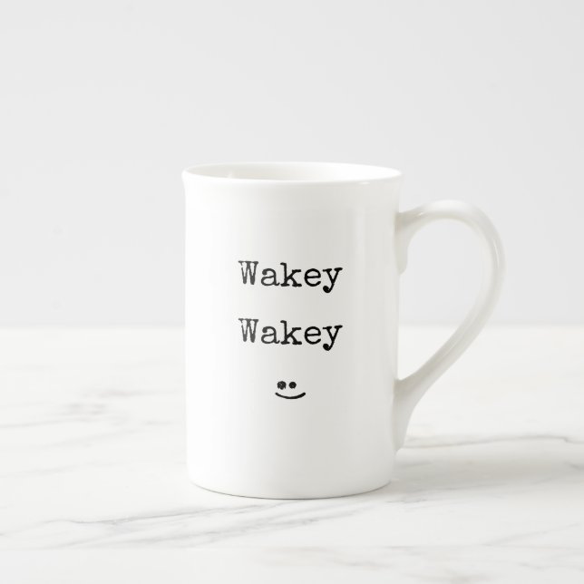 Tasse En Porcelaine Typographie noire Phrase Wakey Wakey (Droite)