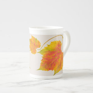 Tasse En Porcelaine Un coup de poing sur une boule de Chine osseuse