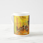 Tasse En Porcelaine Vincent Van Gogh Café Terrasse Au Night Fine Art<br><div class="desc">Vincent Van Gogh Cafe Terrace At Night Fine Art Vincent Willem van Gogh est un peintre postimpressionniste hollandais dont l'oeuvre, remarquable par sa beauté rugueuse, son honnêteté émotionnelle et sa couleur audacieuse, a eu une influence considérable sur l'art du XXe siècle. Il produit des portraits, des autoportraits, des paysages et...</div>