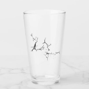 Tasse en verre fissurée