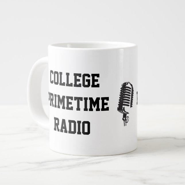 Tasse enorme par radio Primetime d'université (Devant gauche)