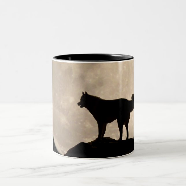 Tasse enrouée de chien de traîneau sibérien de (Centre)