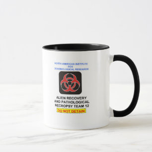 TASSE ÉTRANGÈRE MORTE D'ÉQUIPE DE RÉCUPÉRATION