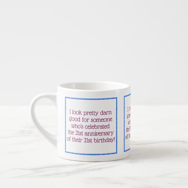 Tasse Expresso Âgé de 42 ans et plus (Gauche)